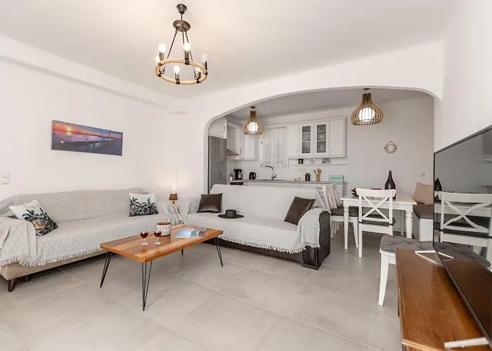 Dionysus House And Ariadne 度假居